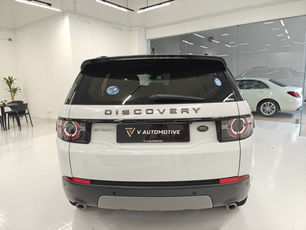 Land Rover Discovery Sport 2.0A SE 7-Seater Sunroof