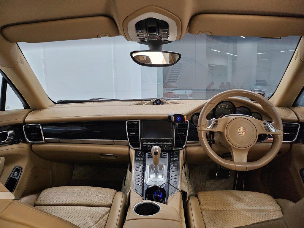 Porsche Panamera 4 3.6A PDK (COE till 03/2033)