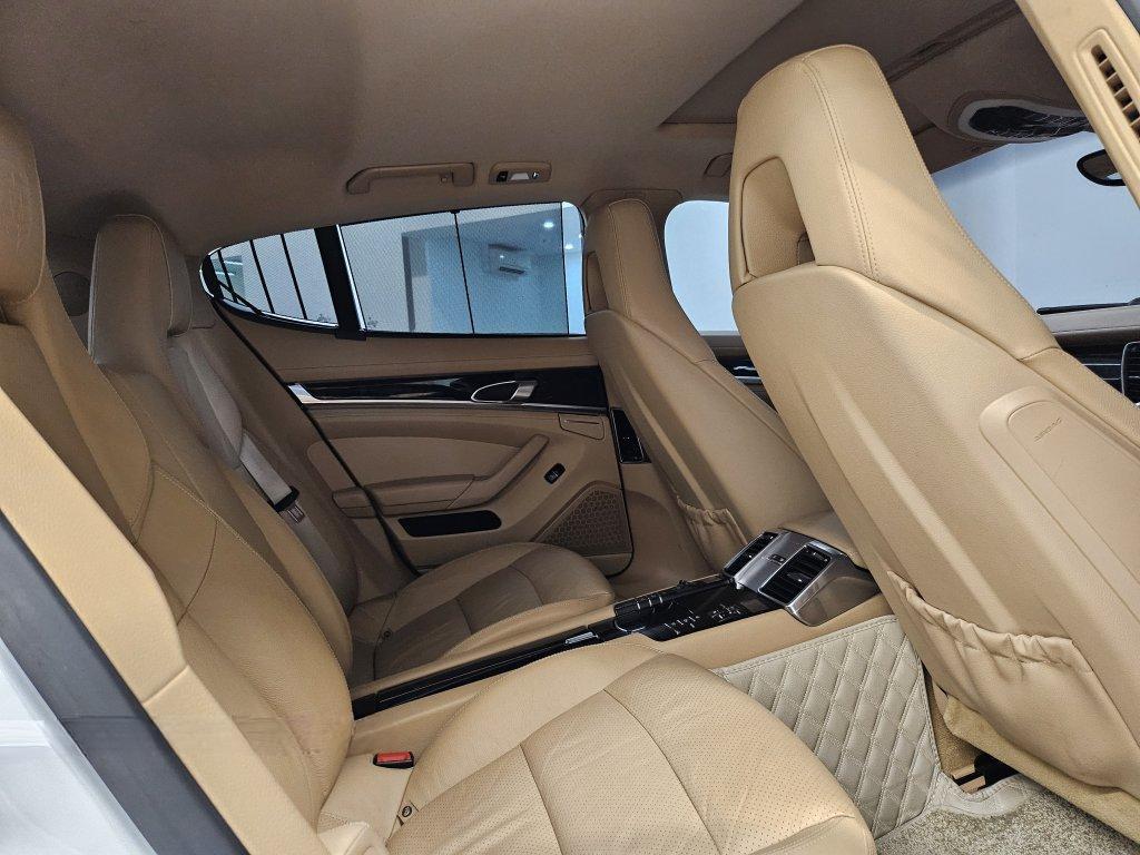 Porsche Panamera 4 3.6A PDK (COE till 03/2033)