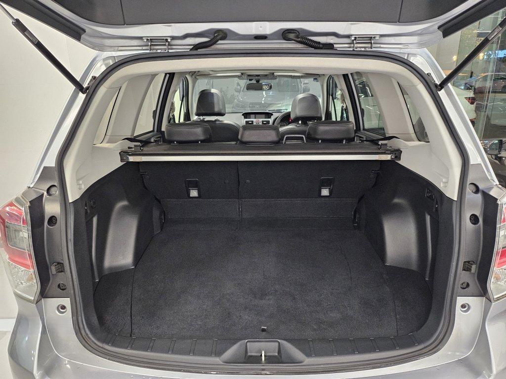 Subaru Forester 2.0i-L Sunroof