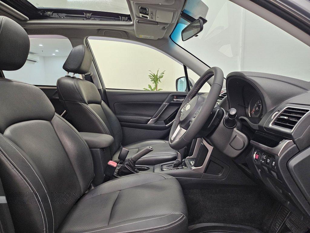 Subaru Forester 2.0i-L Sunroof
