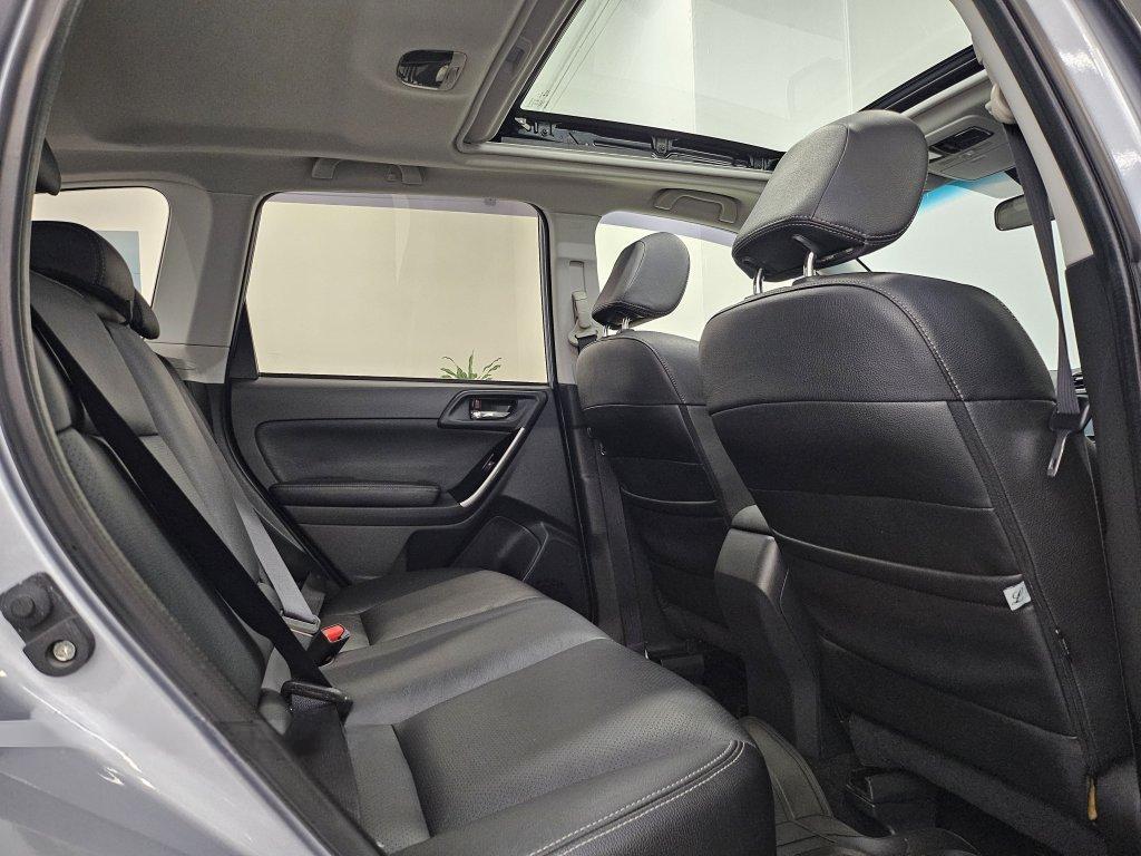 Subaru Forester 2.0i-L Sunroof