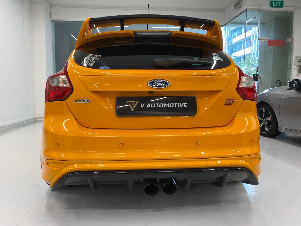 Ford Focus ST 2.0M Sunroof (COE till 08/2034)