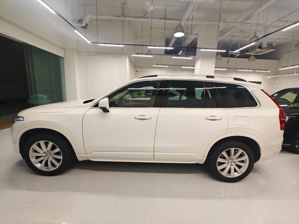 Volvo XC90 T5 Momentum