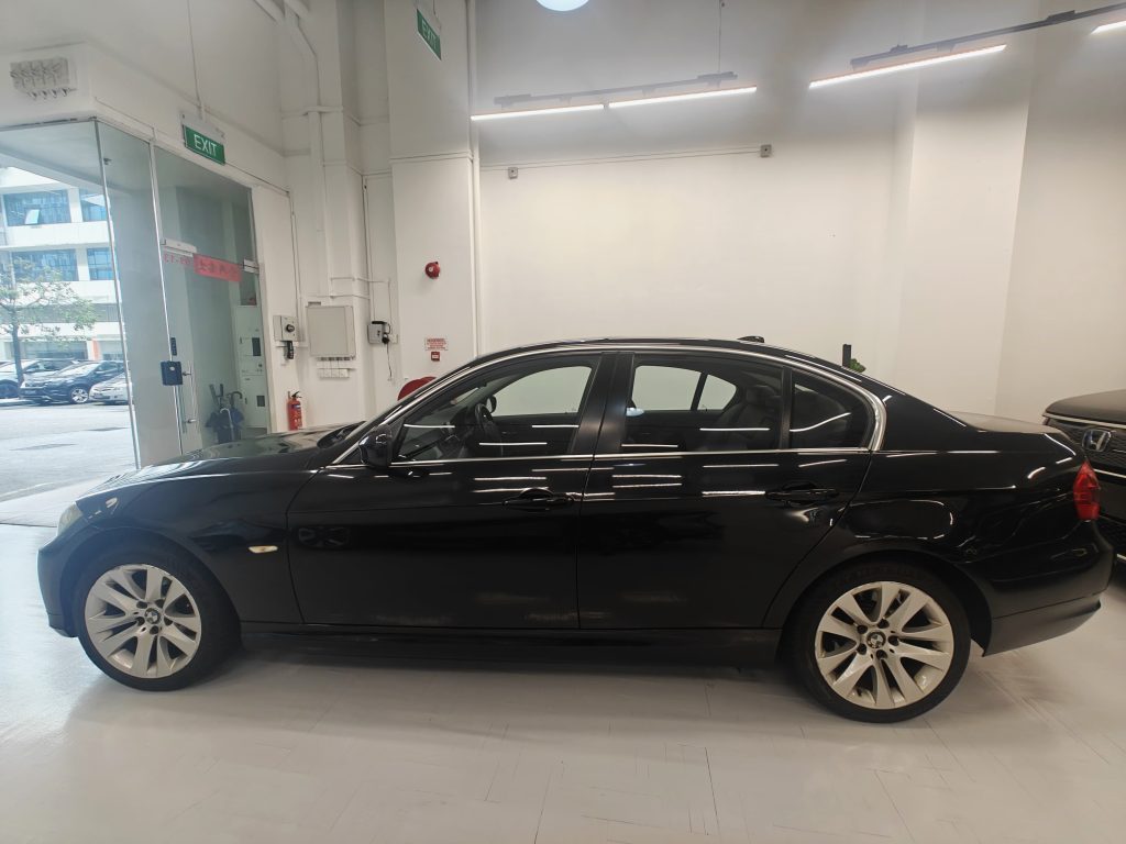BMW 318i Sunroof (COE till 04/2031)
