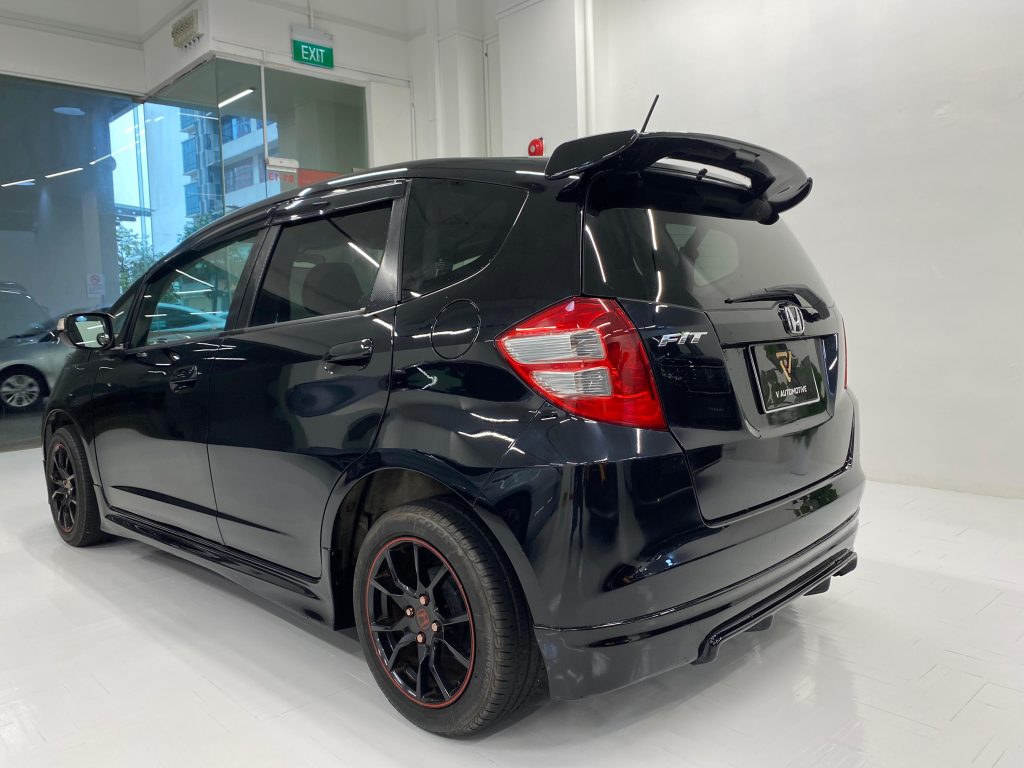 Honda Fit 1.3A G (COE till 01/2029)