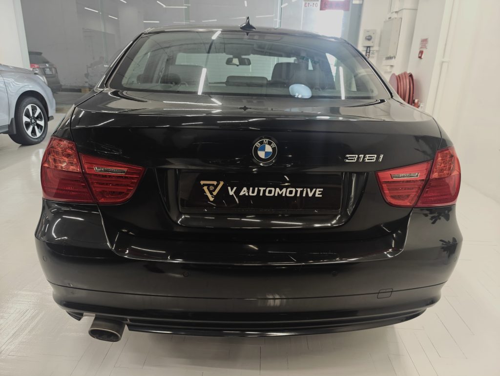 BMW 318i Sunroof (COE till 04/2031)