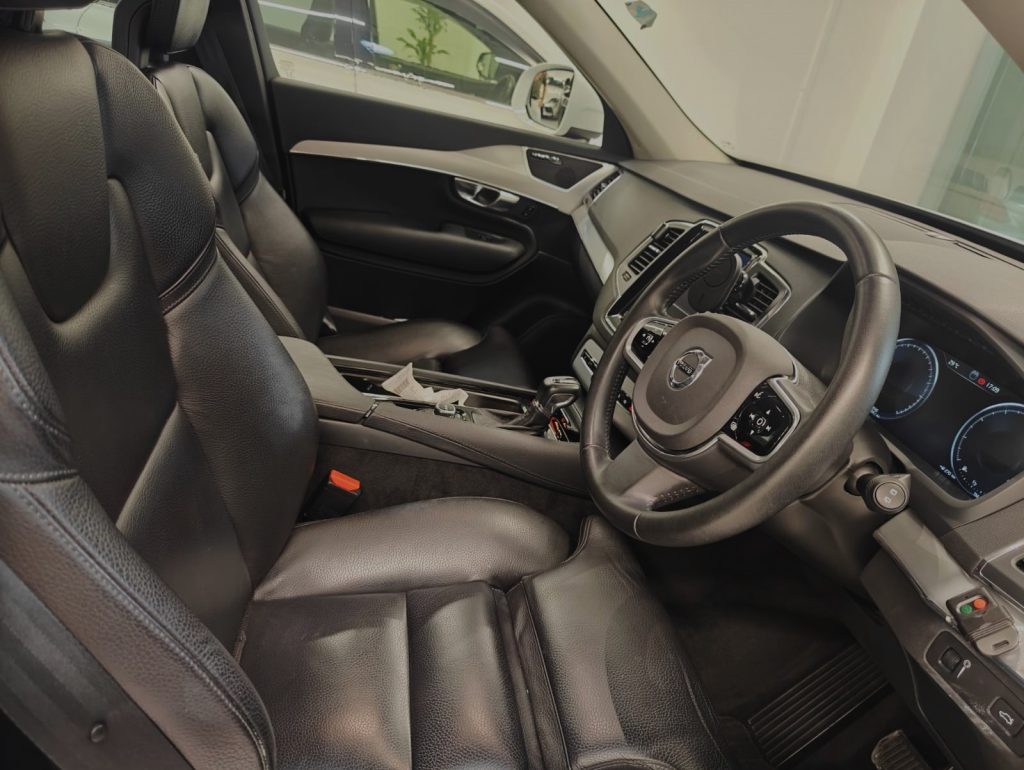 Volvo XC90 T5 Momentum